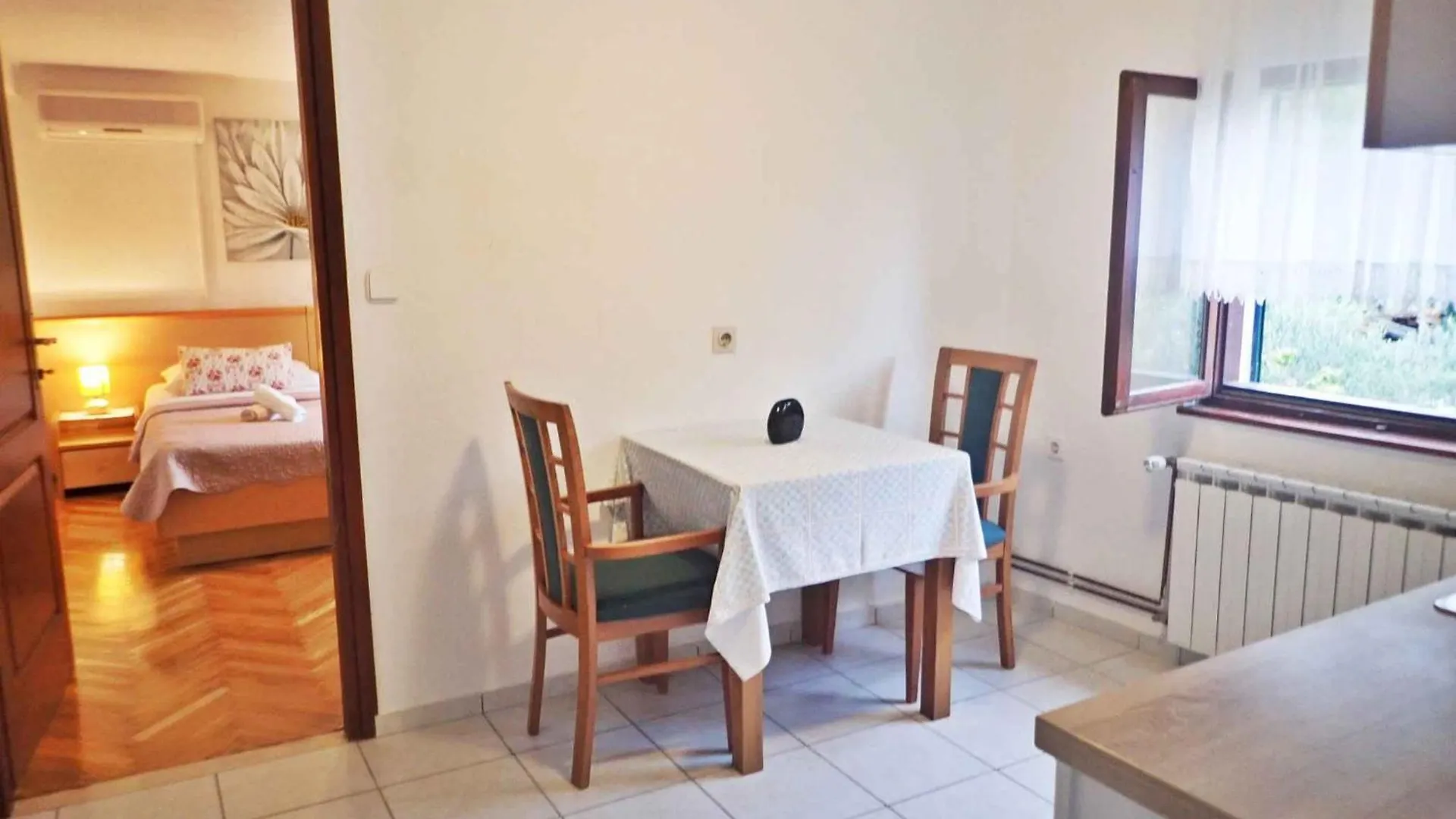 Apartment In Starigrad-Paklenica 43595