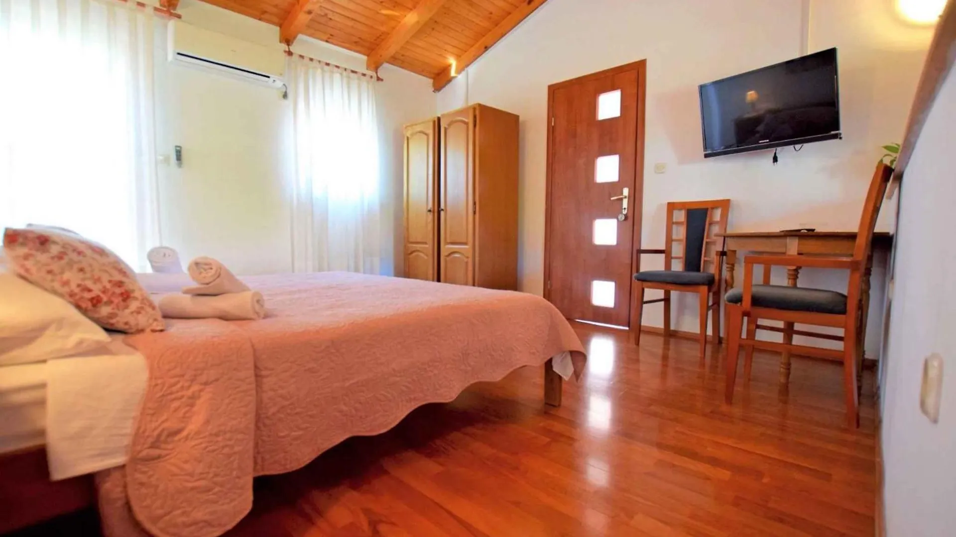 Apartment In Starigrad-Paklenica 43595 Croatia